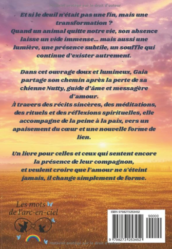 Dos livre deuil animalier de Gaia Longoni avec texte sur la perte d un animal et la transformation du lien, ciel lumineux au coucher de soleil
